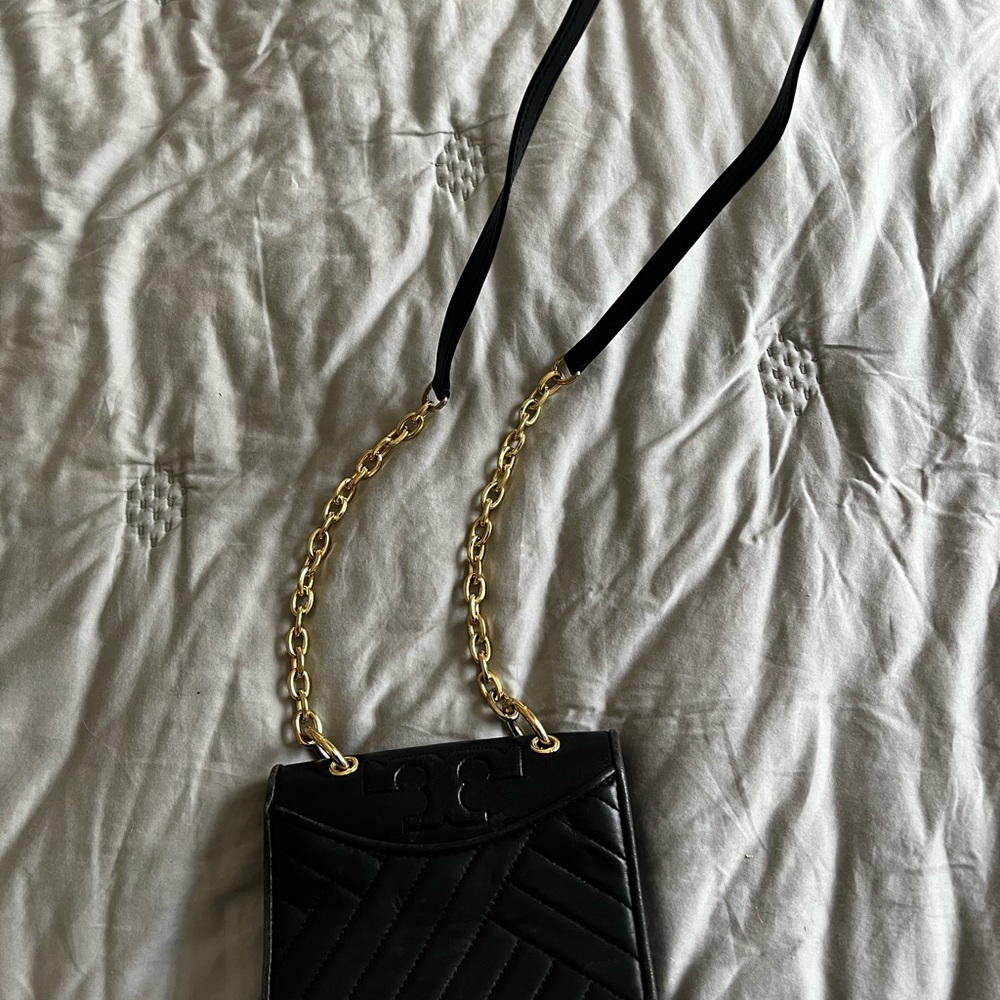 Tory Burch Black Quilted Crossbody with Gold Chain - Picture 6 of 9